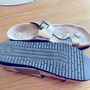 Mephisto snake skin silver leather sandals